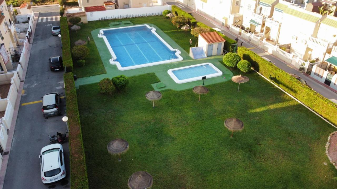 Holiday House Торевиеха Екстериор снимка